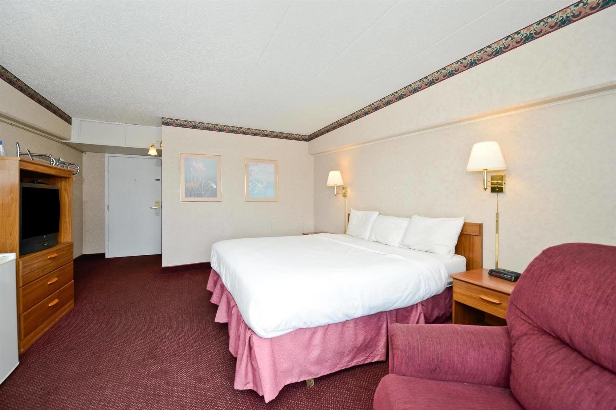 Howard Johnson By Wyndham Saint Joseph Benton Harbor Pokój zdjęcie