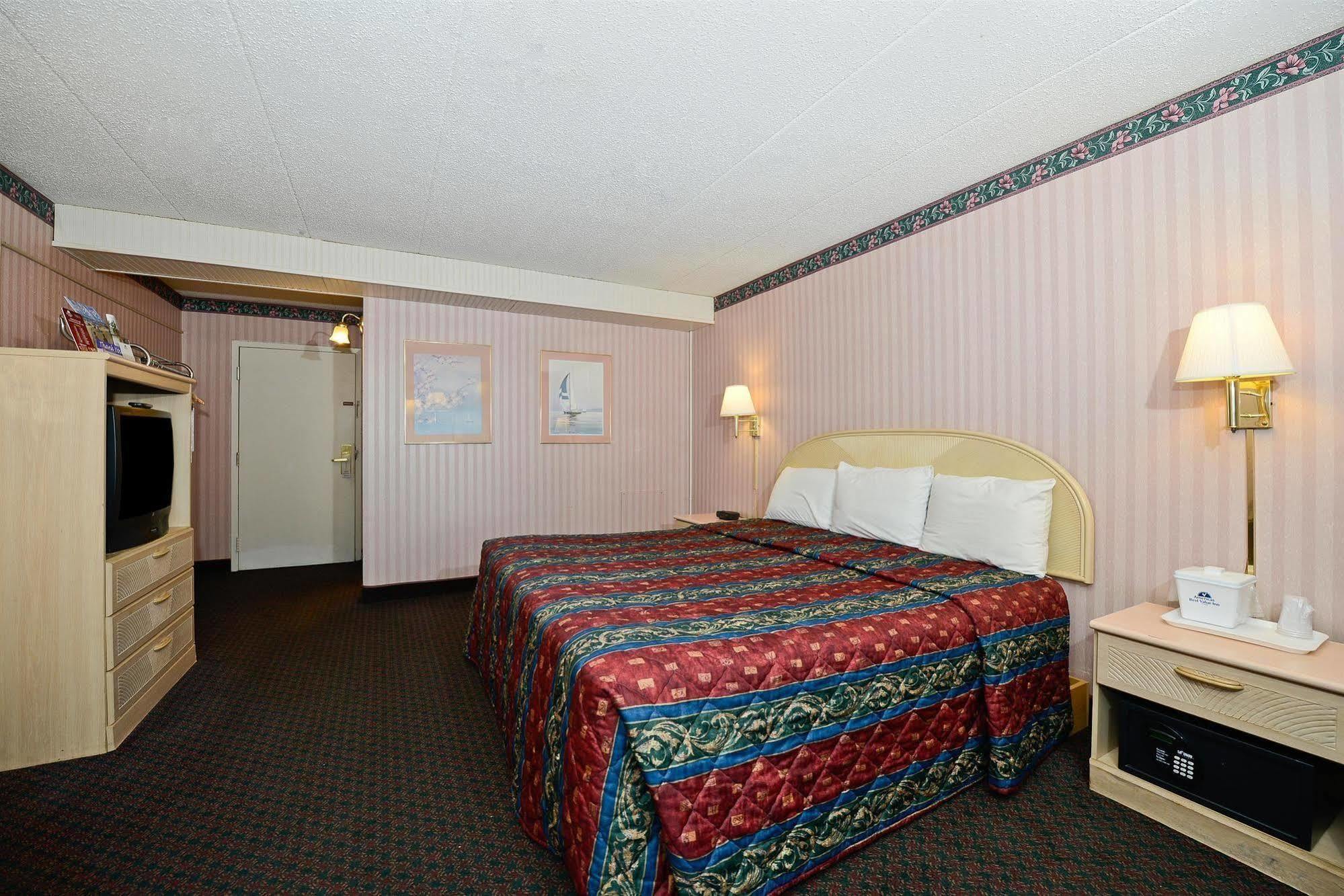 Howard Johnson By Wyndham Saint Joseph Benton Harbor Zewnętrze zdjęcie