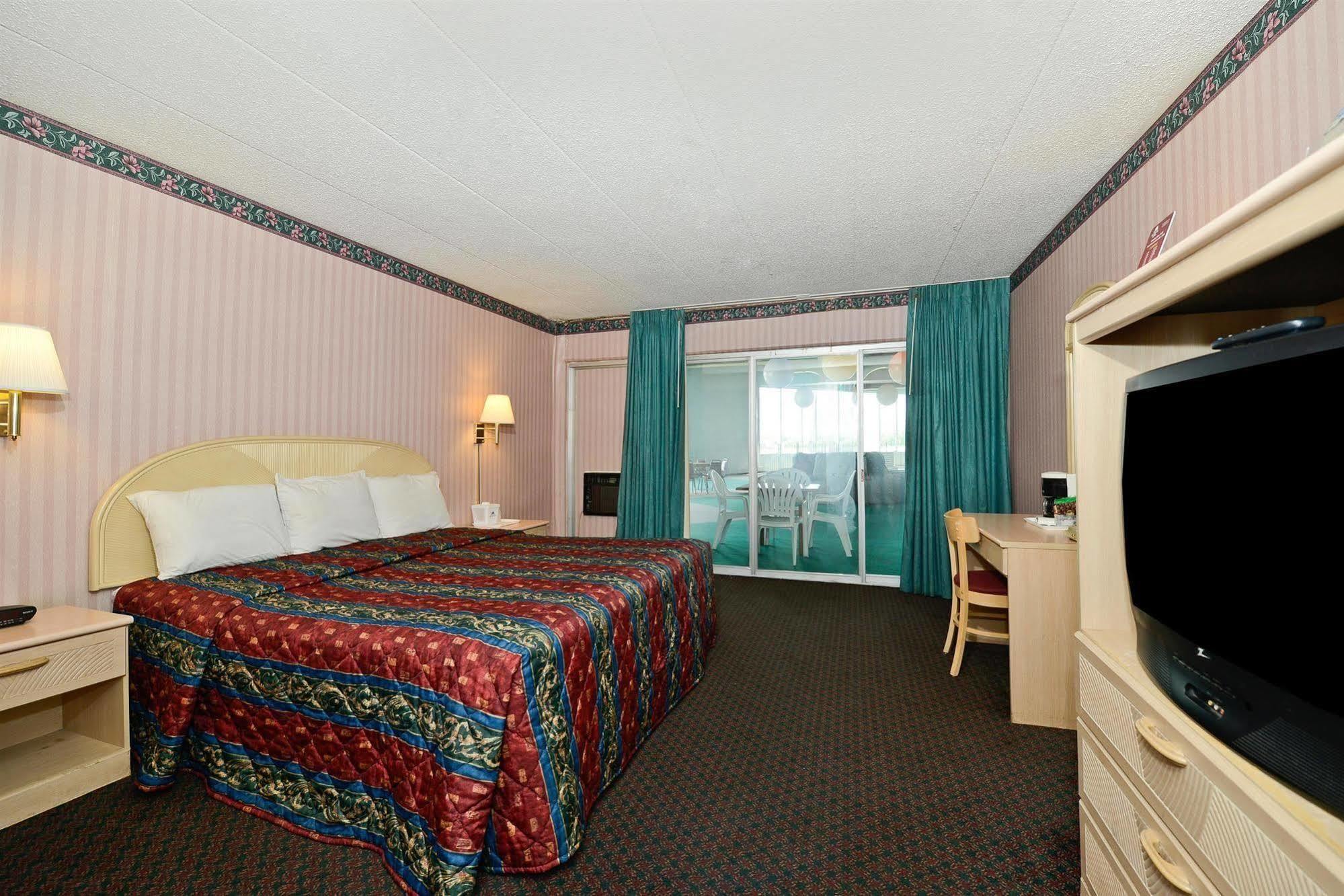 Howard Johnson By Wyndham Saint Joseph Benton Harbor Zewnętrze zdjęcie